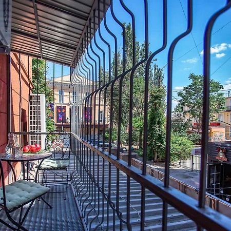 Студия-Люкс С Двумя Спальнями На Соборной Mykolaiv Exterior foto